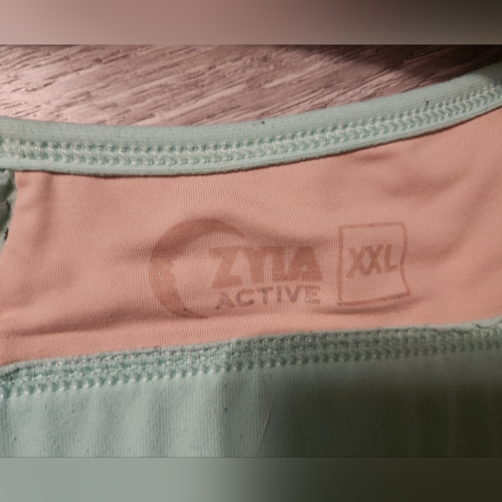 ZYIA Active Aqua Blue Strappy Grid Sports Bra - Picture 4 of 5
